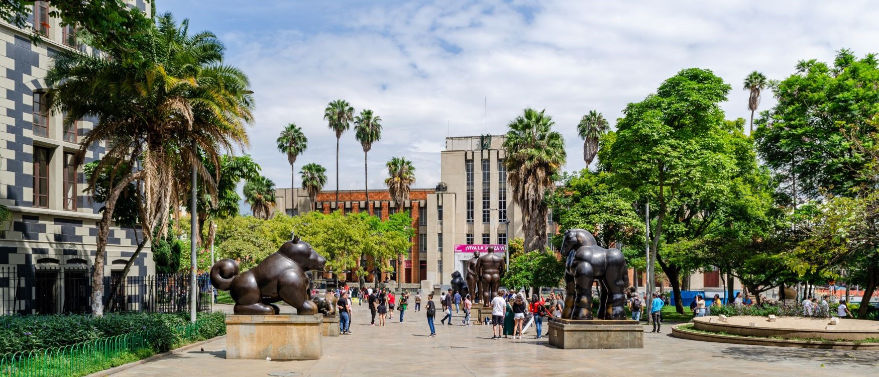 Medellín Plaza_Botero Medellín Plaza_Botero